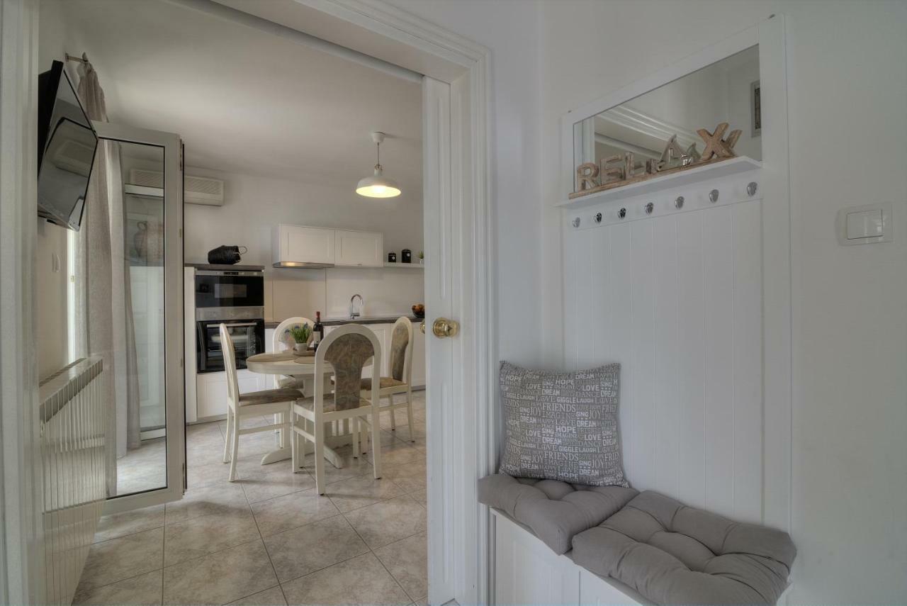 Apartment Barbara Senj  Bagian luar foto
