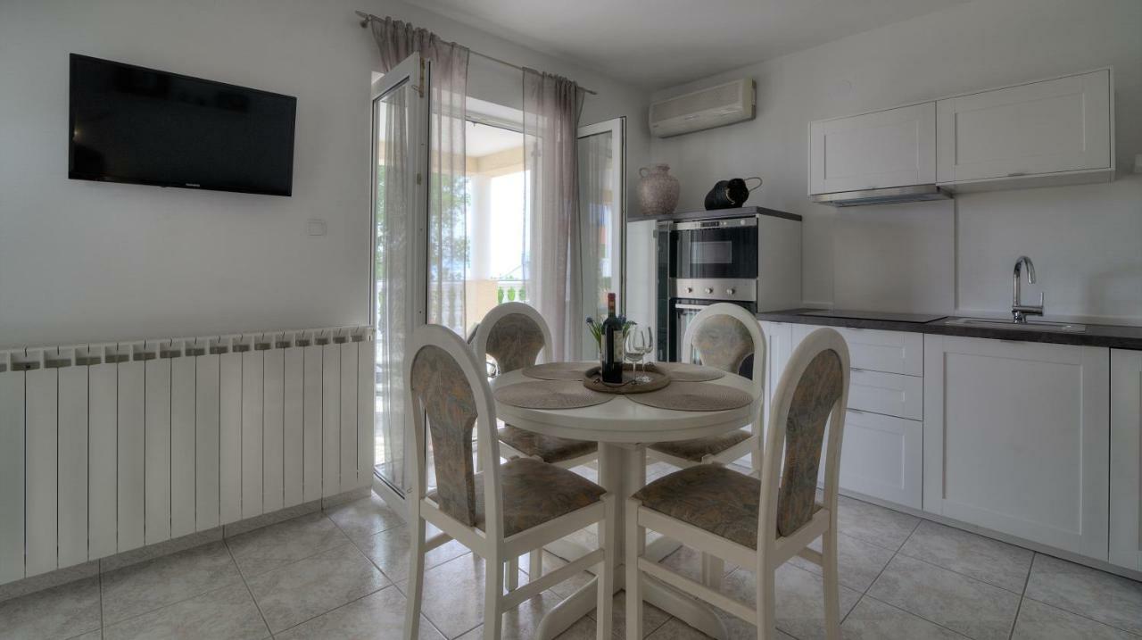Apartment Barbara Senj  Bagian luar foto