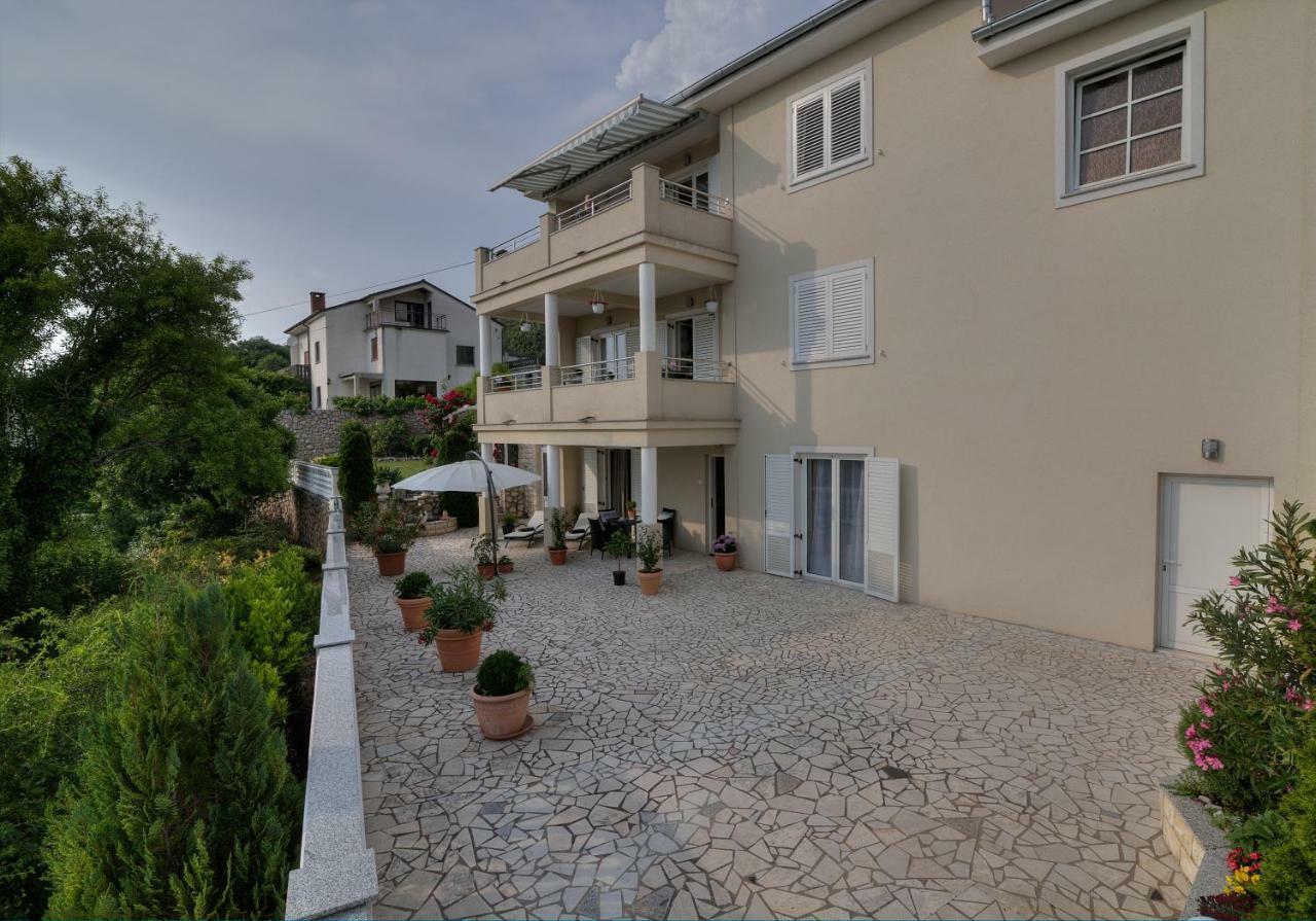 Apartment Barbara Senj  Bagian luar foto